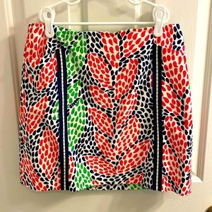 Lilly Pulitzer Roslyn skirt with back zipper and side pockets and inside lining